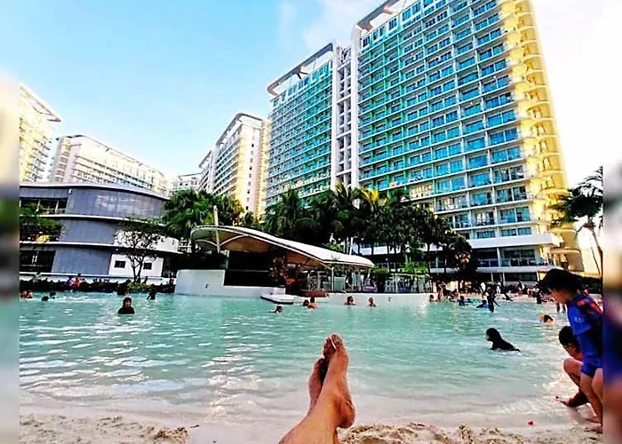 Cozy 1br With View, Access And Wave Pool Manila