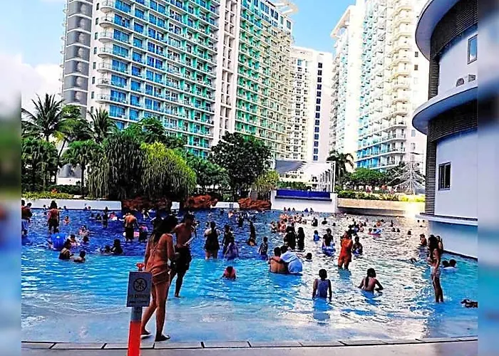 Hotel Cozy 1br With View, Access And Wave Pool Manila